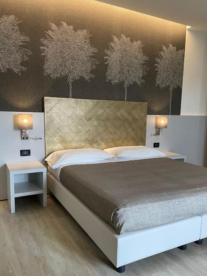 Hotel Tritone Caorle Exterior foto