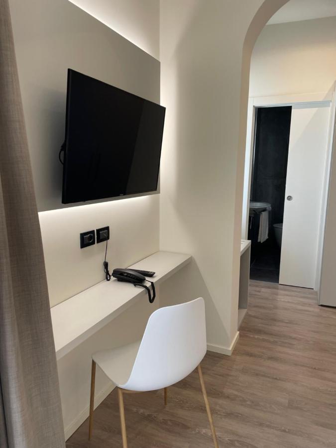 Hotel Tritone Caorle Exterior foto